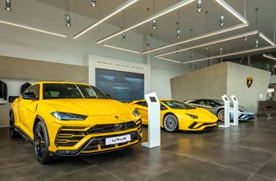 Redeschiderea showroomului Lamborghini București marchează lansarea locală a noului Lamborghini Huracán EVO