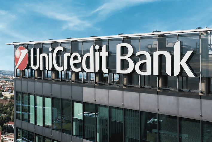 UniCredit Bank anunță noi funcționalități 100% online – emiterea și reemiterea cardurilor de debit pentru companii, solicitate direct din aplicația BusinessNet